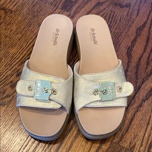 Dr. Scholl's Women's Metallic Gold Sandals.